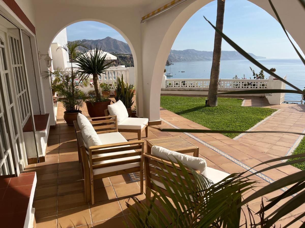 Hotel Paraíso Del Mar Nerja Exterior foto